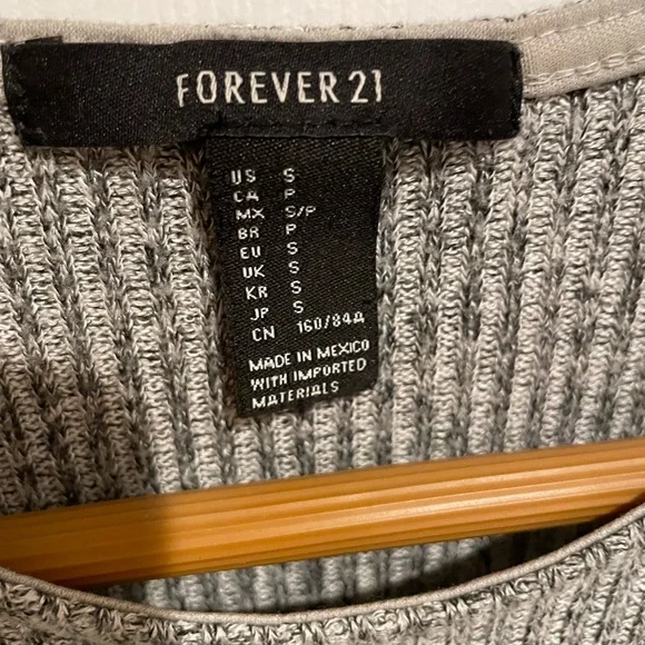 Women’s Forever 21 Boho Knit Black And White Crop Heathered Tank, Size Small - Picture 3 of 5